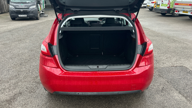 Peugeot 308 1.2 PureTech 130 Allure 5dr EAT6 Petrol Hatchback